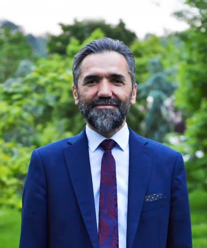 Recep-S-entu-rk-photo